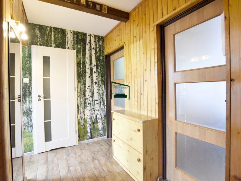 Trzypokojowe mieszkanie, Okrężna