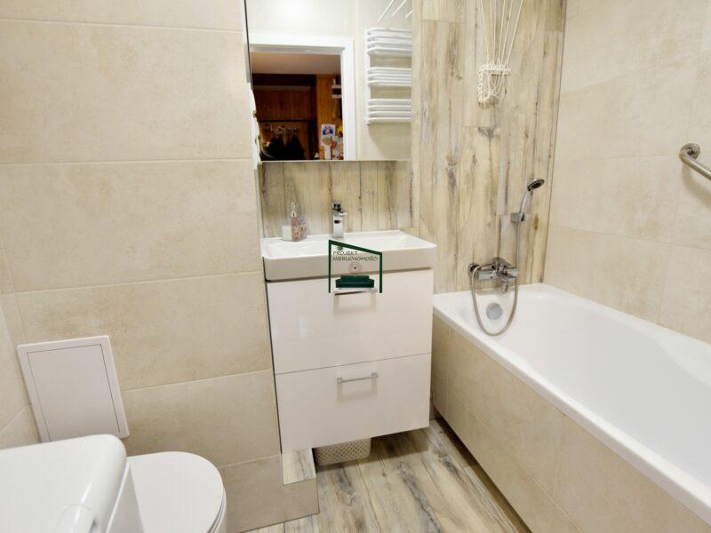 Trzypokojowe mieszkanie, Okrężna